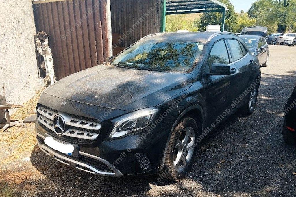 MERCEDES - Classe GLA - GLA 200 d Automatic Sport