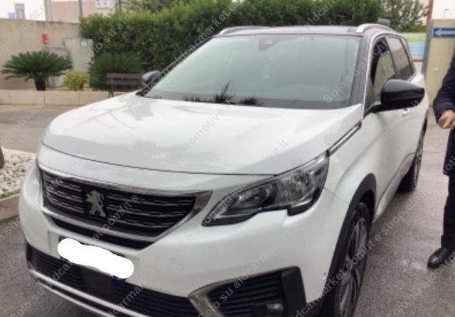 PEUGEOT - 5008 - BlueHDi 130 EAT8 S&S Allure