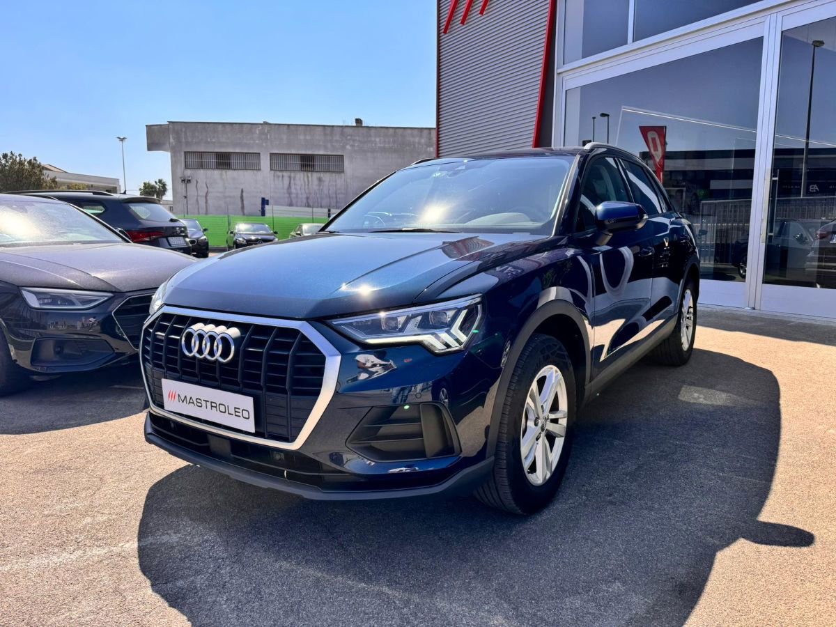 AUDI - Q3 - 40 TDI quattro S tronic Business