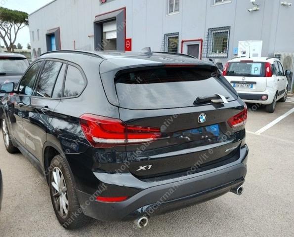 BMW - X1 sDrive18d Business Advantage Automatica