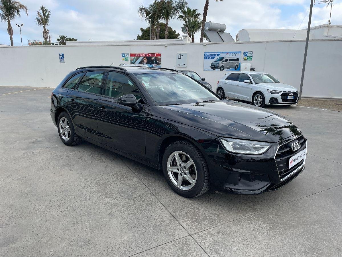 AUDI - A4 Avant - 30 TDI S tronic Business