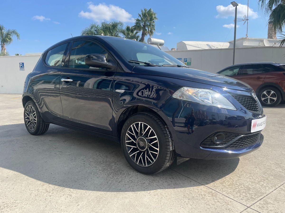 LANCIA - Ypsilon - 1.2 69 CV 5p. GPL Ecochic Gold