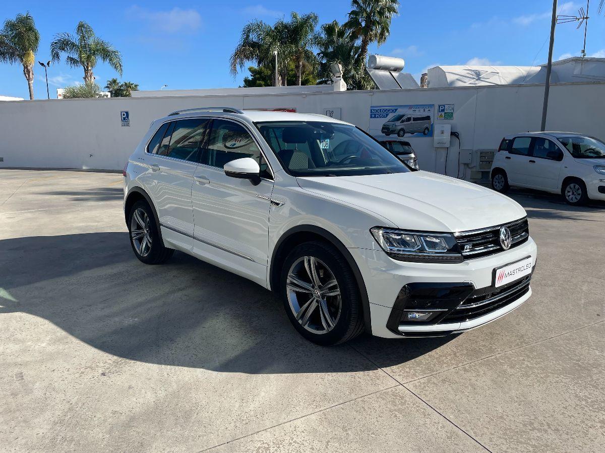 VOLKSWAGEN - Tiguan 2.0 TDI DSG Sport R Line