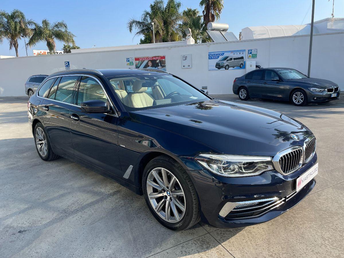 BMW - Serie 5 Touring - 520d xDrive Luxury