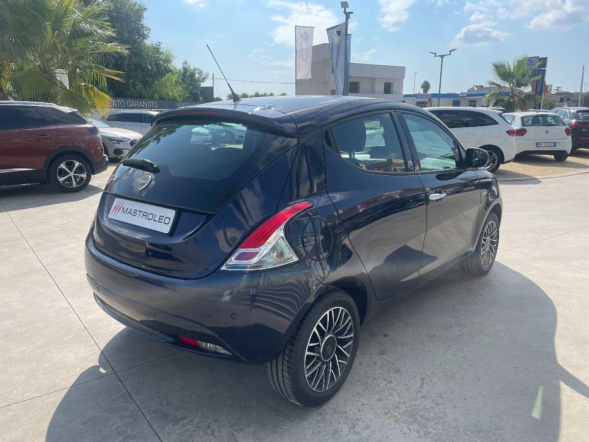 LANCIA - Ypsilon - 1.2 69 CV 5p. GPL Ecochic Gold