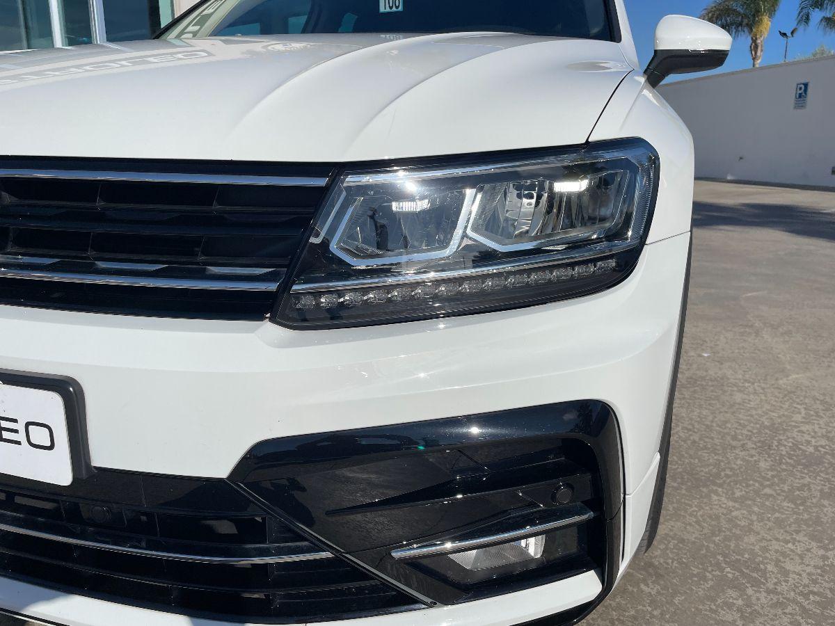 VOLKSWAGEN - Tiguan 2.0 TDI DSG Sport R Line