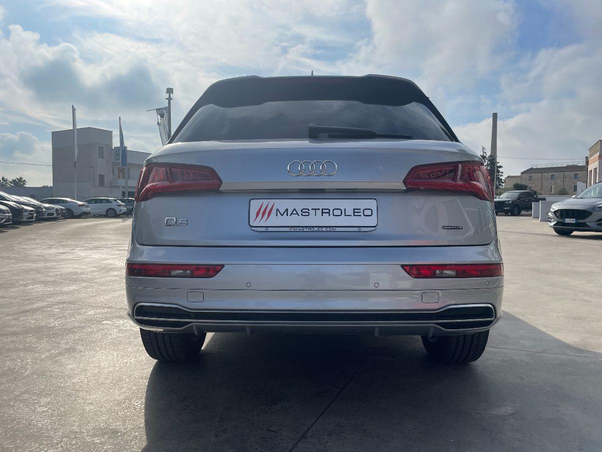 AUDI - Q5 - 40 TDI quattro S tronic S line Plus