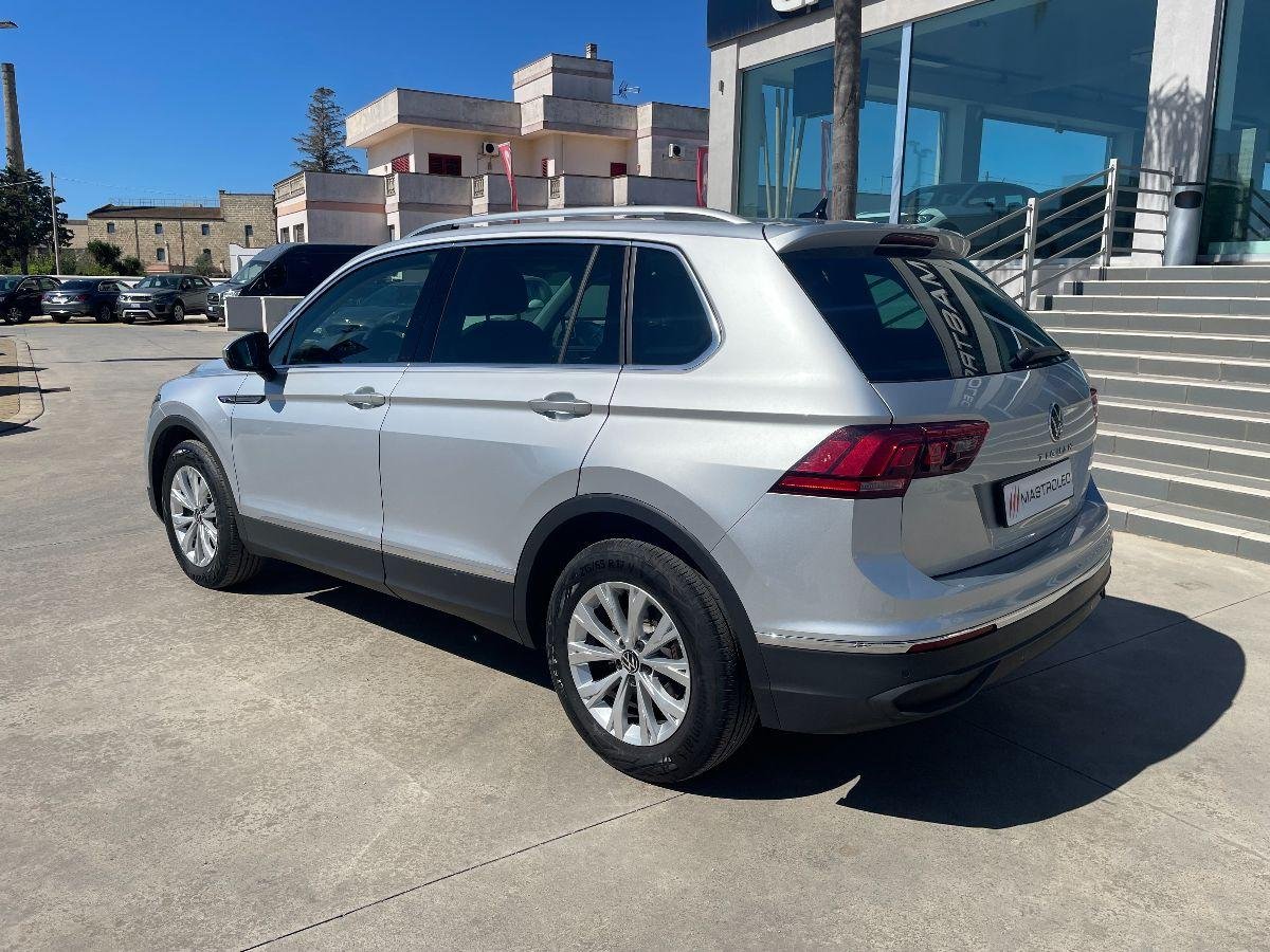 VOLKSWAGEN - Tiguan - 2.0 TDI 150CV SCR DSG Life