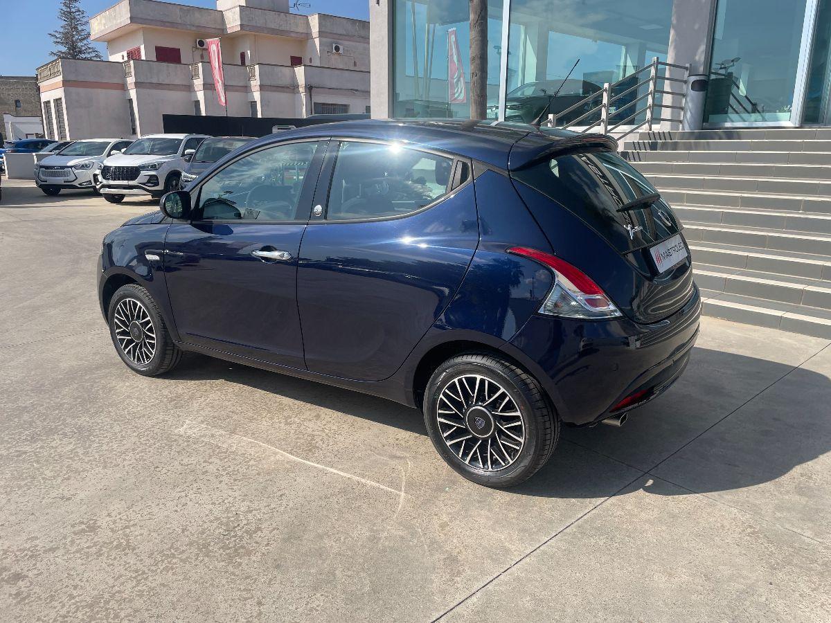 LANCIA - Ypsilon - 1.2 69 CV 5p. GPL Ecochic Gold