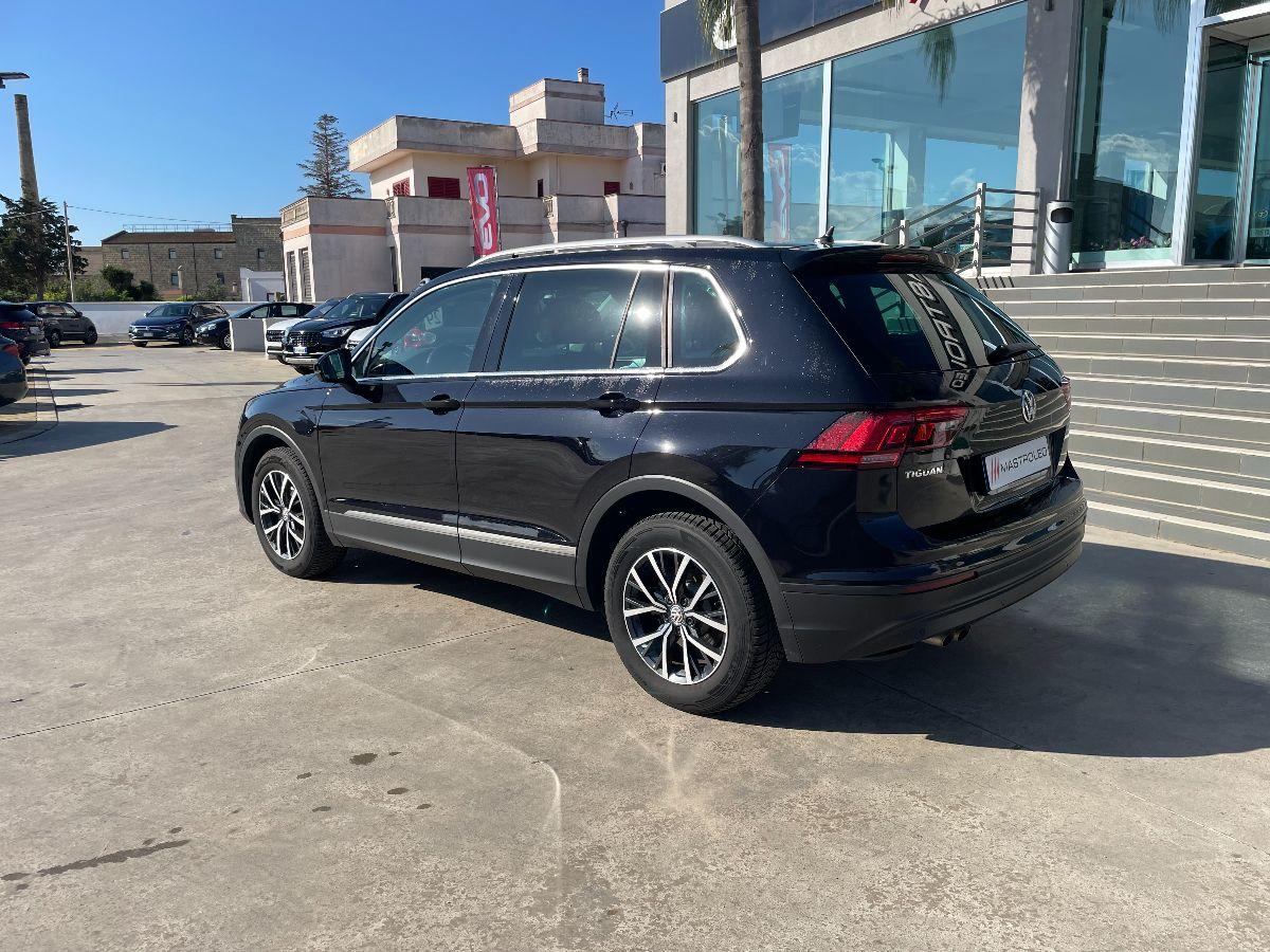 VOLKSWAGEN - Tiguan - 2.0 TDI DSG Business BMT