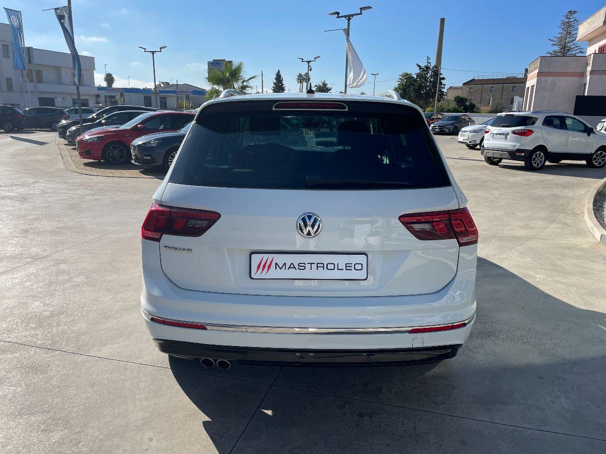 VOLKSWAGEN - Tiguan 2.0 TDI DSG Sport R Line