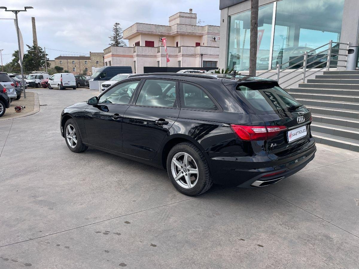 AUDI - A4 Avant - 30 TDI S tronic Business