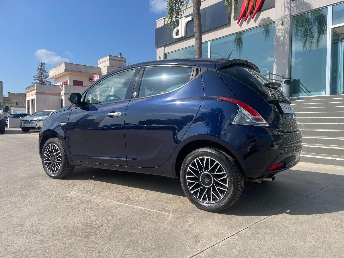 LANCIA - Ypsilon - 1.2 69 CV 5p. GPL Ecochic Gold