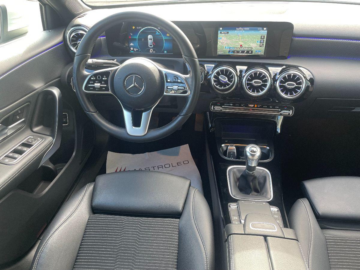 MERCEDES - Classe  A Sedane 180 d Sport