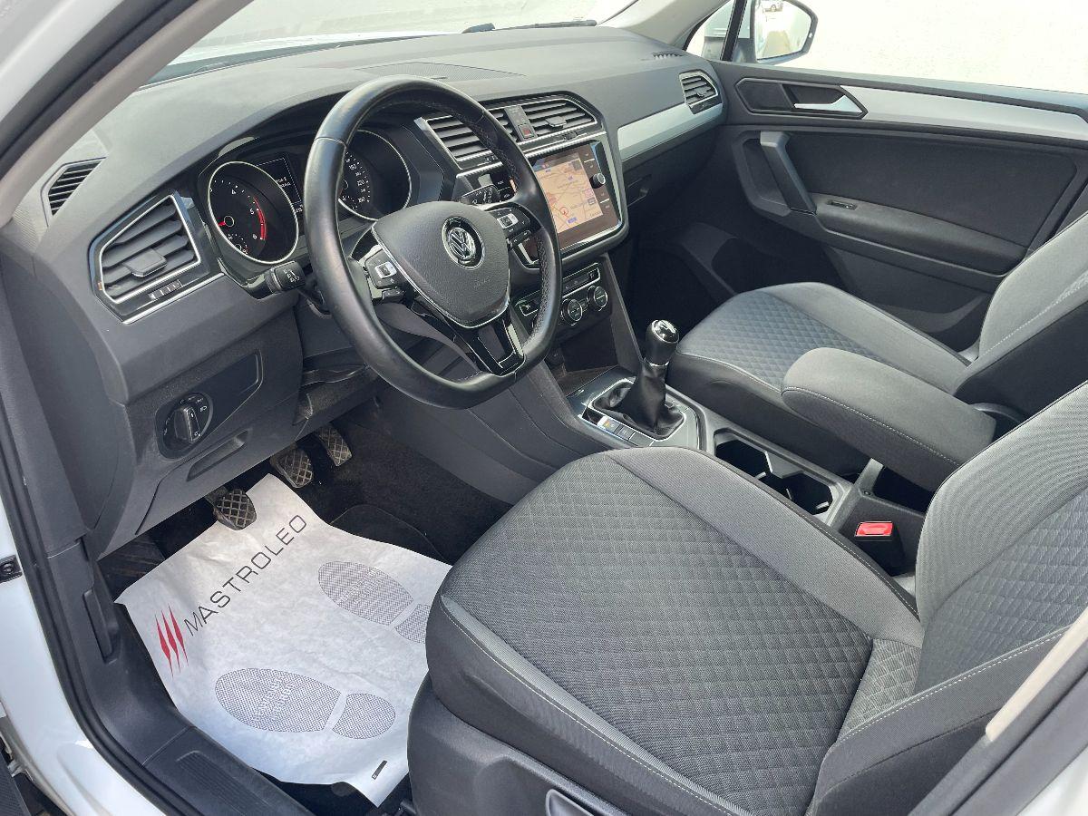 VOLKSWAGEN - Tiguan 2.0 TDI Sport BMT RLine